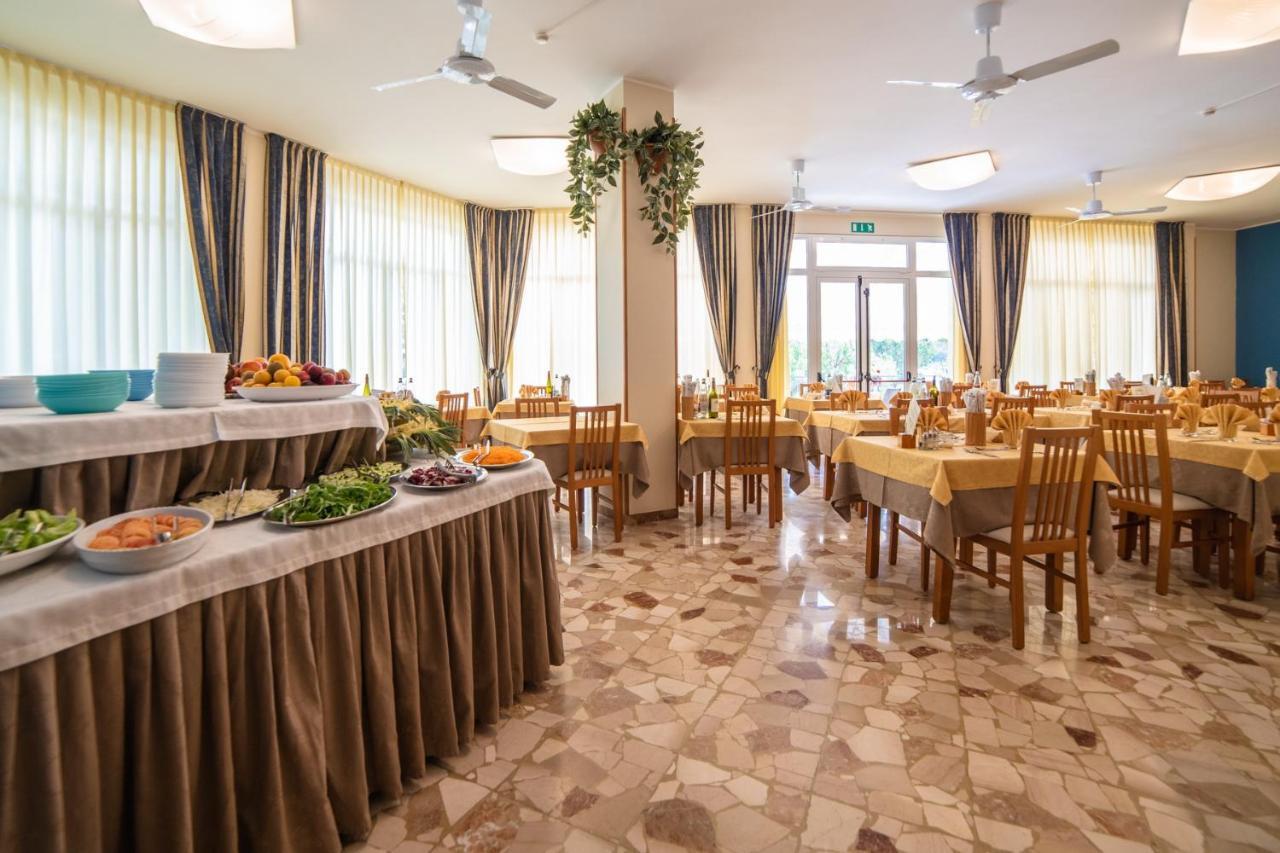 Hotel Sayonara 米兰马瑞提那 外观 照片